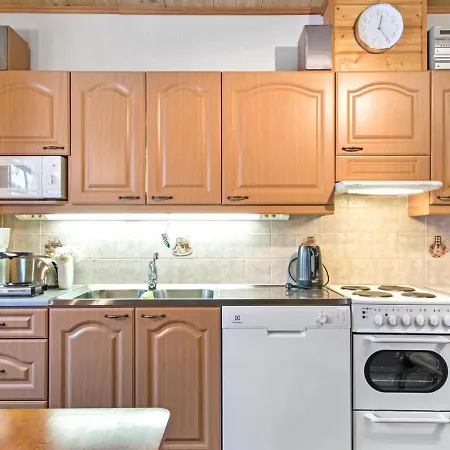 Kurunkynsi Ii By Interhome Holiday home Akaslompolo